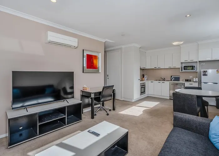 One Bedroom Apartment In Braddon